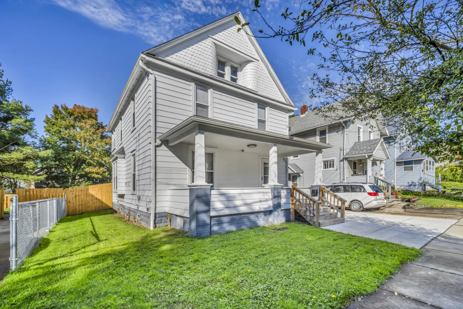 Small rental house with a front stoop